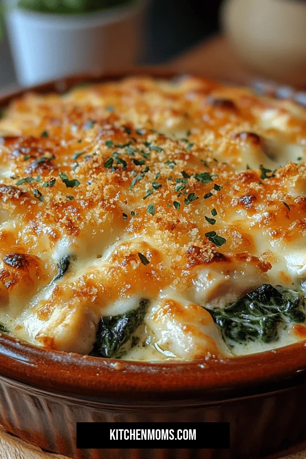 Creamy Spinach & Chicken Delight: A Comfort Food Classic