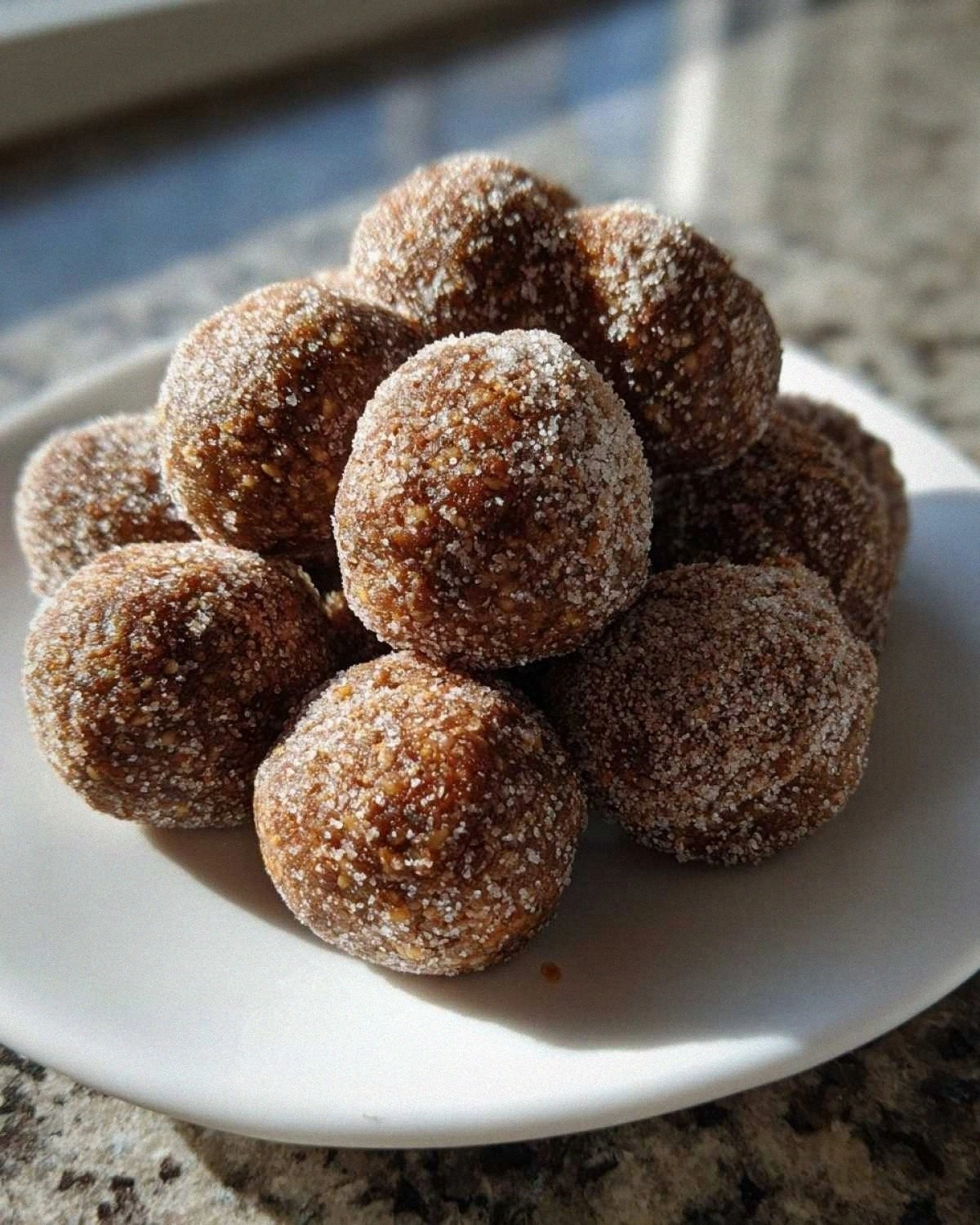 Amazing 10-Minute Gingerbread Energy Balls Secret