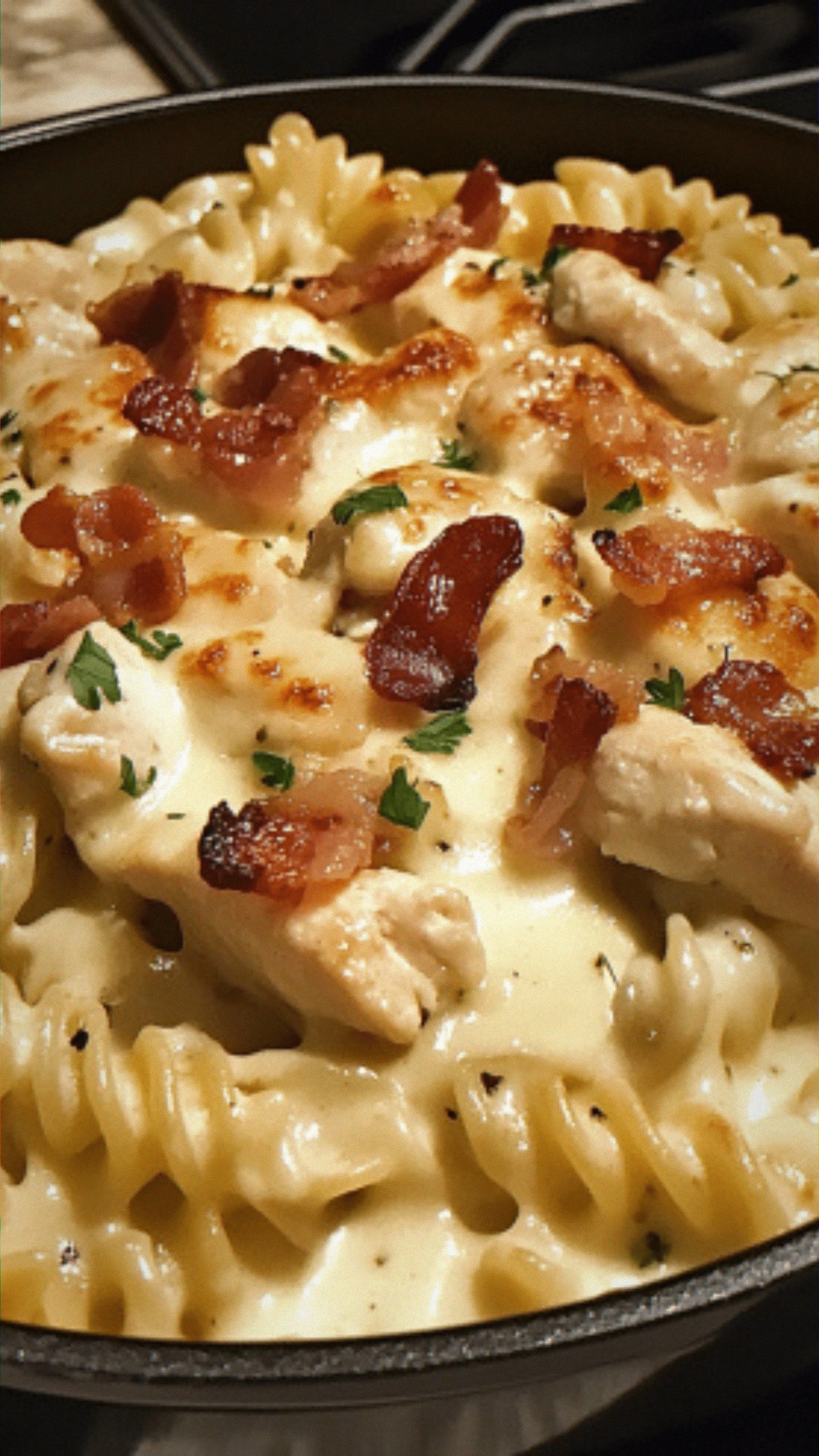 Chicken Bacon Ranch Pasta: A Comforting and Creamy Delight
